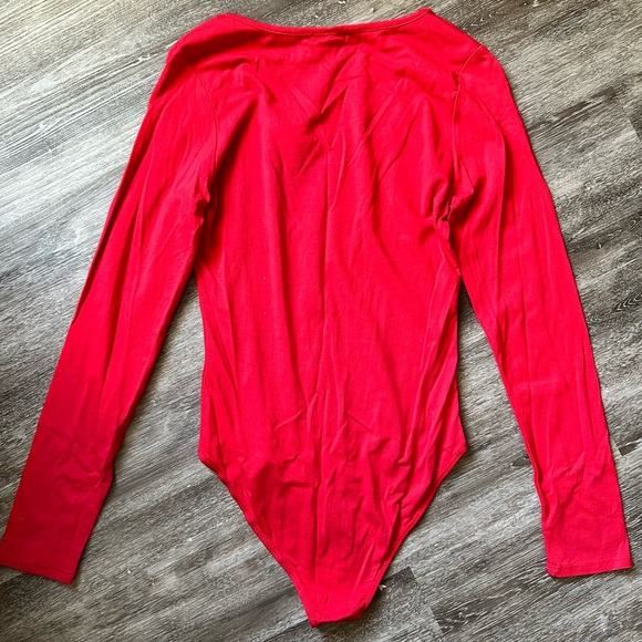 Heart & Hips Red Long Sleeve Bodysuit - Picture 2 of 2